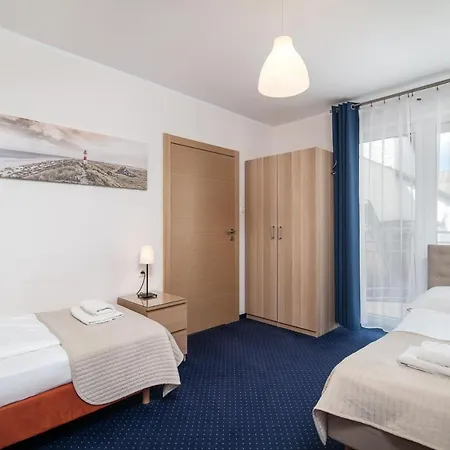 Osrodek Bursztyn فندق مبيت وإفطار 3*