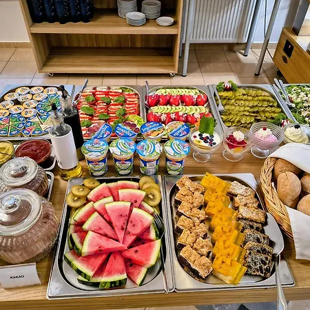 فندق مبيت وإفطار Osrodek Bursztyn Władysławowo